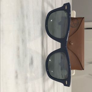 Wayfarer ray ban sunglasses